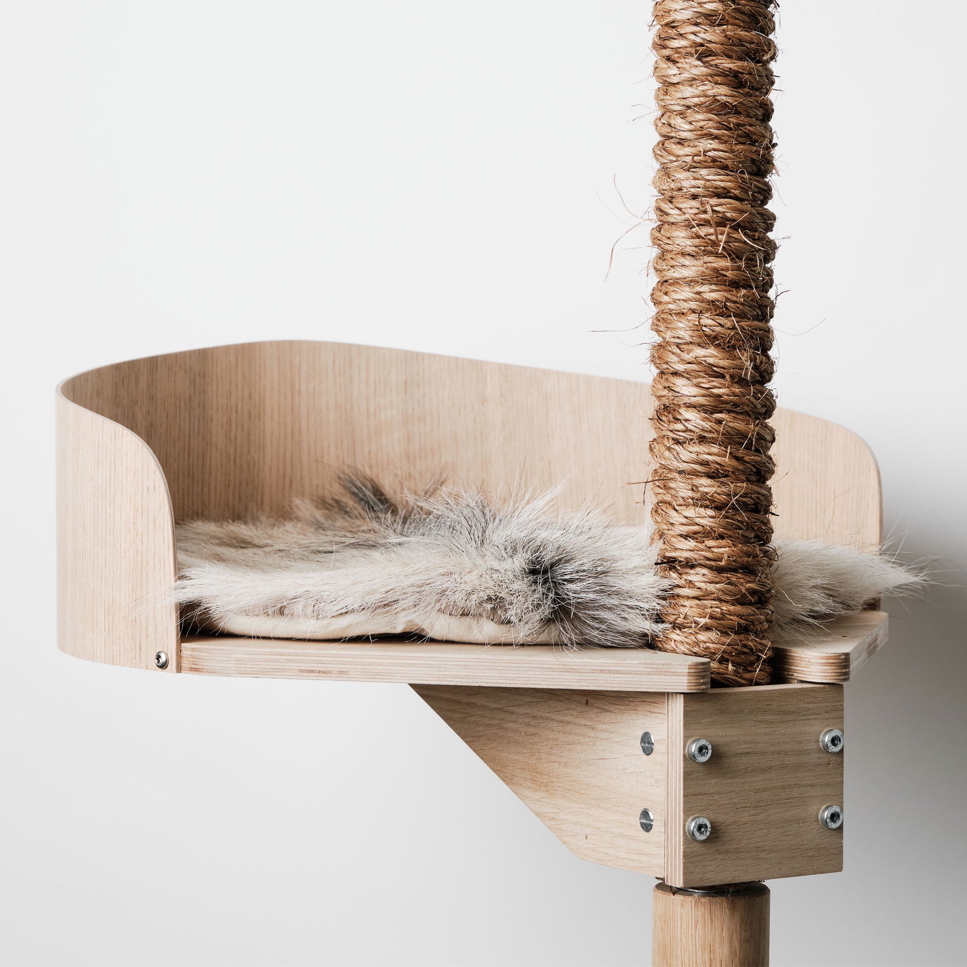 kissan peti cat bed vuohentalja goat skin
