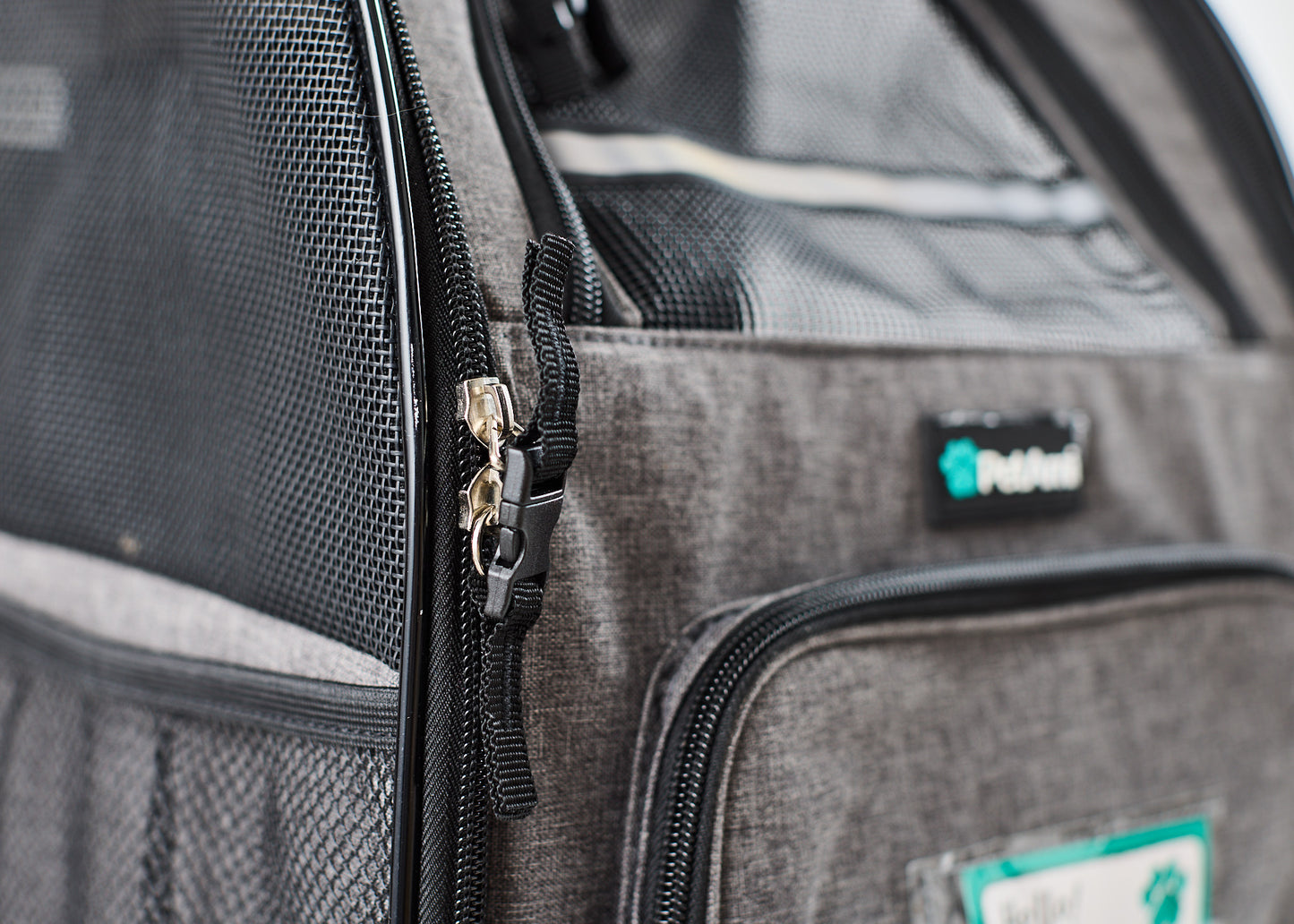 Kissapuu_cat_backpack_kissan_selkareppu_kissan_kanssa_matkustaminen_travelling_with_a_cat