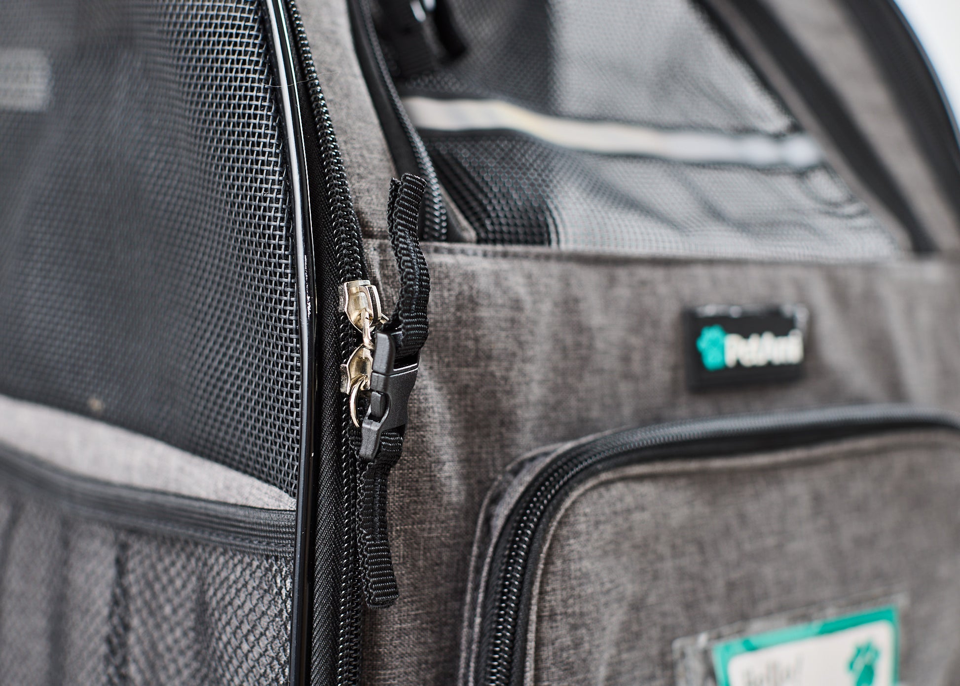 Kissapuu_cat_backpack_kissan_selkareppu_kissan_kanssa_matkustaminen_travelling_with_a_cat